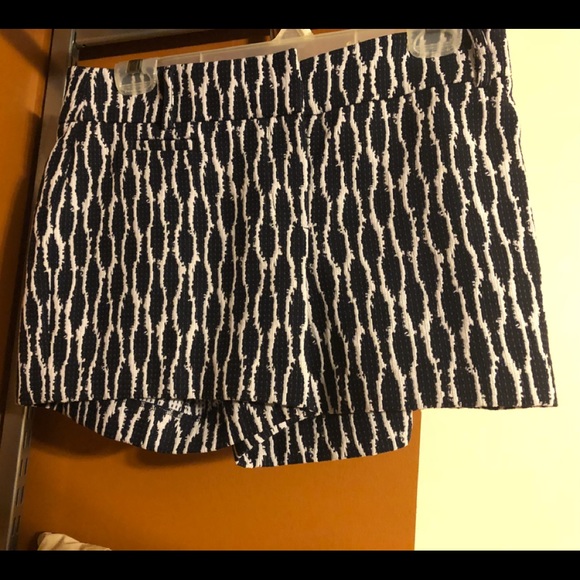 NWT Ann Taylor Loft The Riviera short size 2 NWT - Picture 3 of 8
